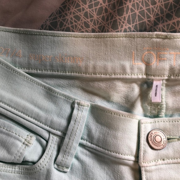 Ann Taylor loft super skinny 27/4 mint green capri - Picture 3 of 4